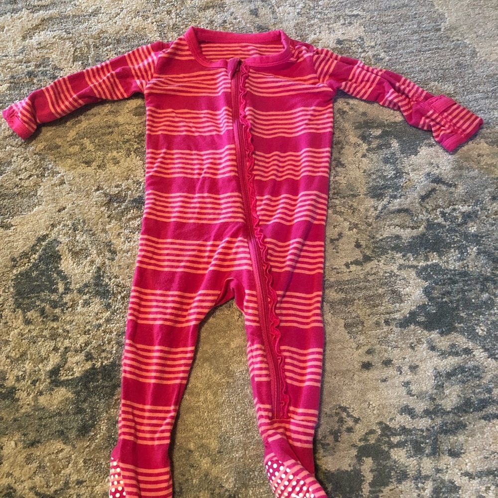 3-6 month footed one piece from Kickee Pants
